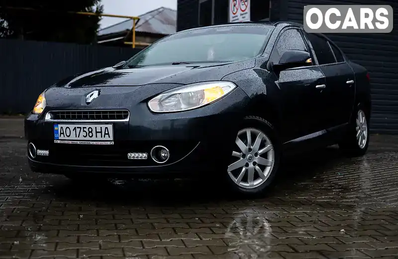 Седан Renault Fluence 2010 1.6 л. Ручна / Механіка обл. Закарпатська, Ужгород - Фото 1/21