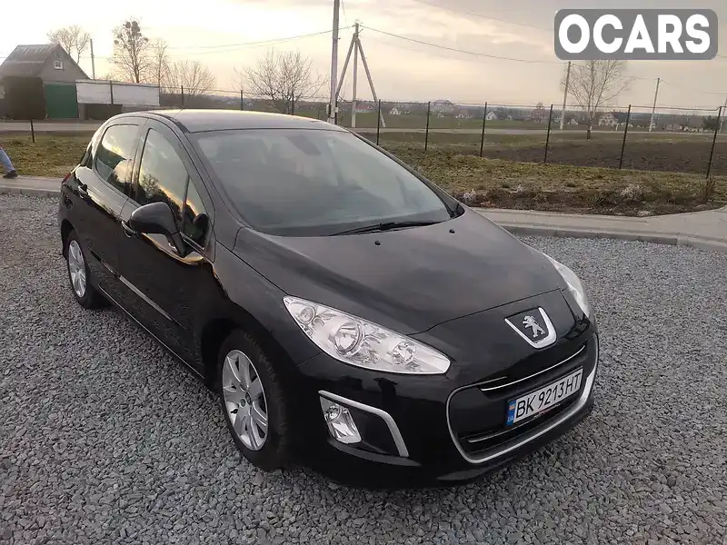 Хэтчбек Peugeot 308 2013 1.6 л. Ручная / Механика обл. Ровенская, Дубно - Фото 1/19