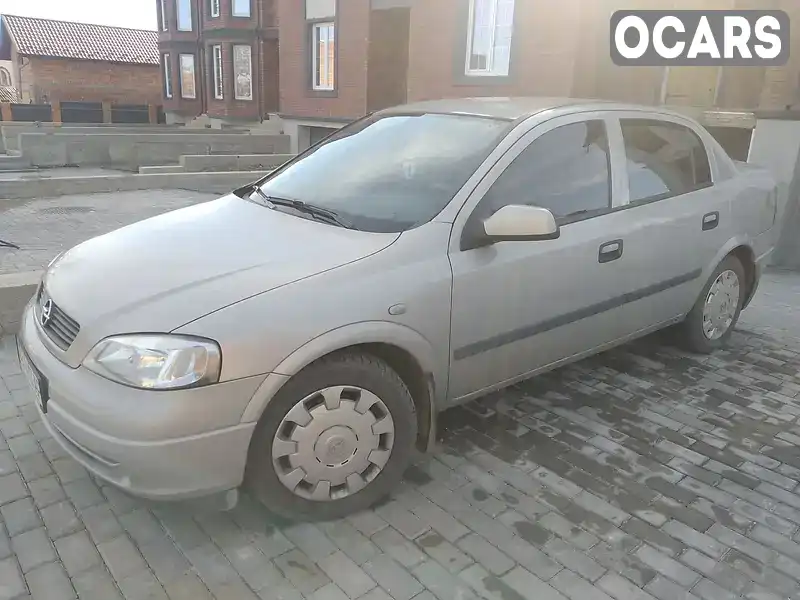 Седан Opel Astra 2008 1.6 л. Ручная / Механика обл. Черновицкая, Черновцы - Фото 1/9