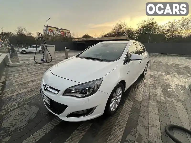 Универсал Opel Astra 2012 1.6 л. Ручная / Механика обл. Закарпатская, Ужгород - Фото 1/15