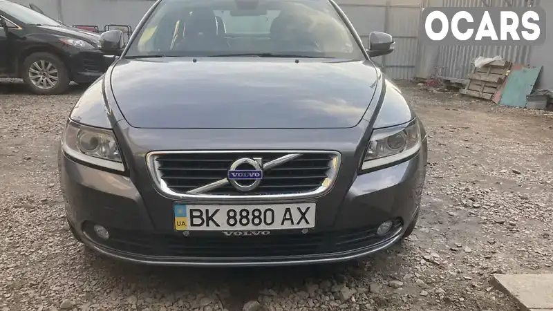 Седан Volvo S40 2012 1.6 л. Ручна / Механіка обл. Рівненська, Сарни - Фото 1/21