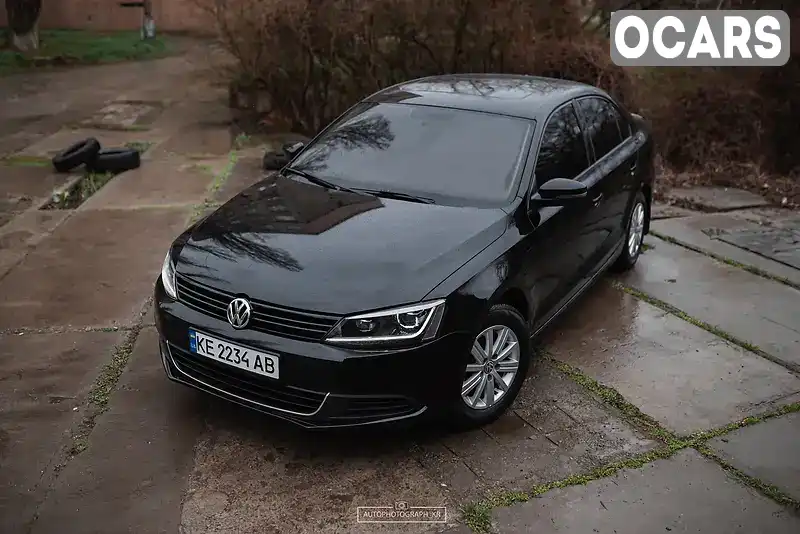 Седан Volkswagen Jetta 2013 2 л. Ручна / Механіка обл. Дніпропетровська, Кривий Ріг - Фото 1/21