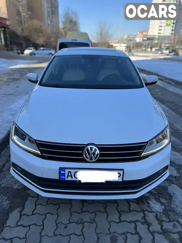 Седан Volkswagen Jetta 2016 1.8 л. Автомат обл. Закарпатська, Ужгород - Фото 1/10