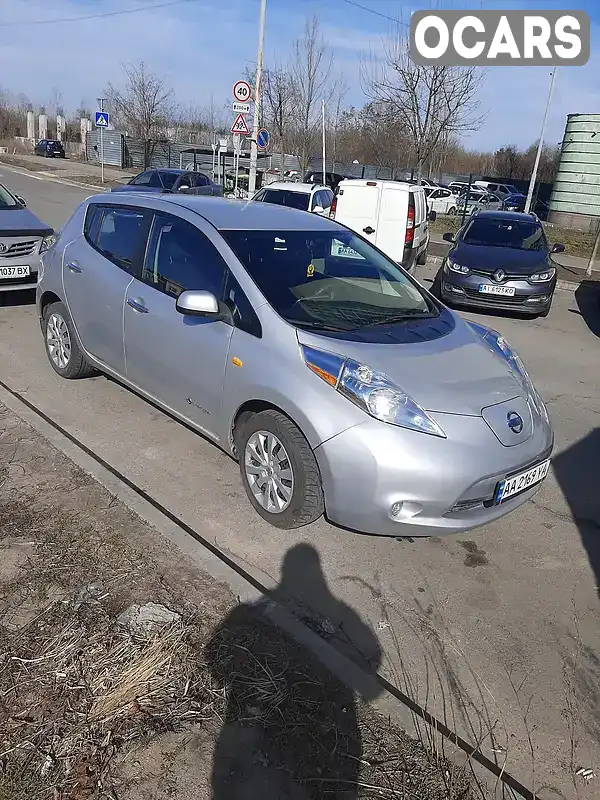 Хетчбек Nissan Leaf 2015 null_content л. Автомат обл. Київська, Київ - Фото 1/6