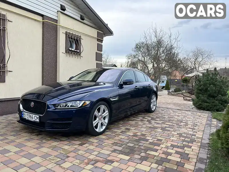 Седан Jaguar XE 2017 2 л. Автомат обл. Полтавская, Полтава - Фото 1/21