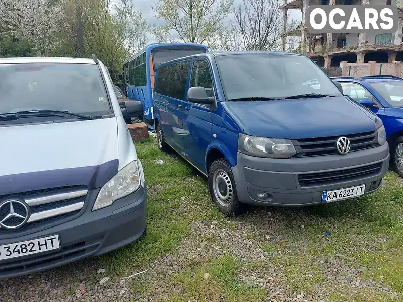 Мінівен Volkswagen Transporter 2011 2 л. Ручна / Механіка обл. Закарпатська, Ужгород - Фото 1/21