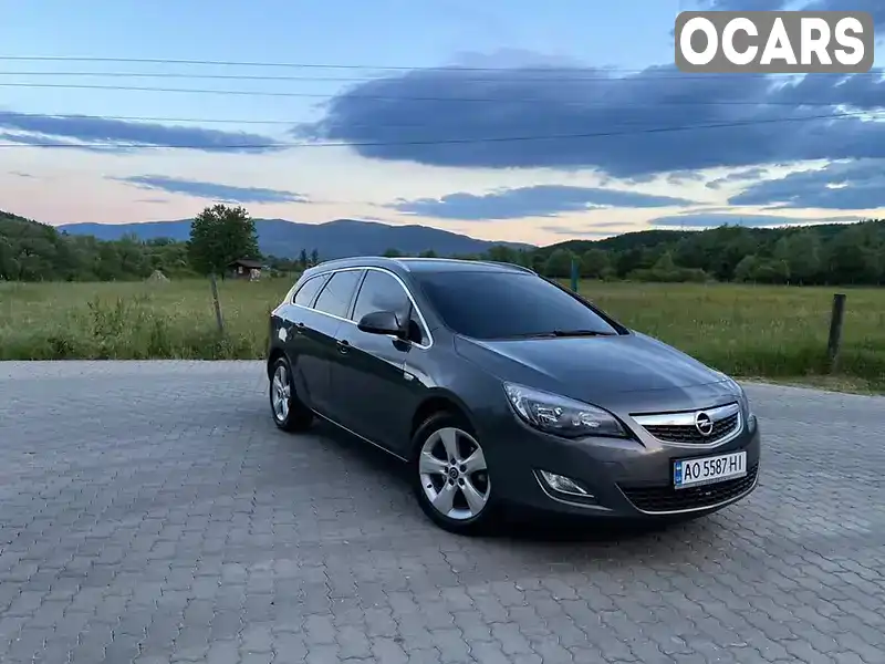 Універсал Opel Astra 2011 1.7 л. Ручна / Механіка обл. Закарпатська, Мукачево - Фото 1/19
