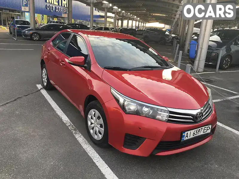 Седан Toyota Corolla 2015 1.33 л. Ручная / Механика обл. Киевская, Борисполь - Фото 1/21