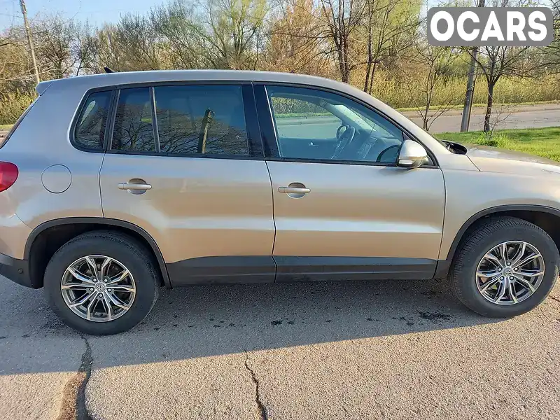 Позашляховик / Кросовер Volkswagen Tiguan 2013 2 л. Ручна / Механіка обл. Черкаська, Черкаси - Фото 1/16