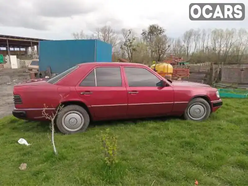 Седан Mercedes-Benz E-Class 1991 2 л. обл. Львівська, Червоноград - Фото 1/15