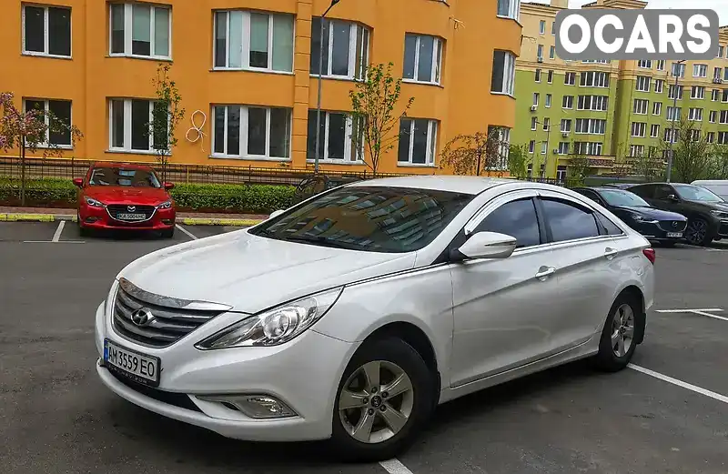 Седан Hyundai Sonata 2016 2 л. Автомат обл. Закарпатская, Ужгород - Фото 1/21