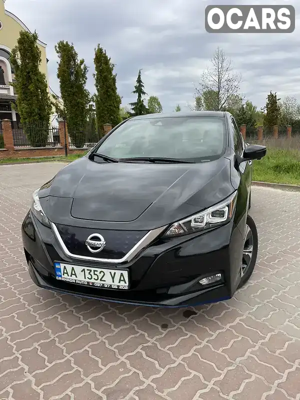 Хетчбек Nissan Leaf 2019 null_content л. Автомат обл. Київська, Київ - Фото 1/12