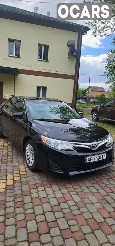 Седан Toyota Camry 2013 2.5 л. Автомат обл. Вінницька, Вінниця - Фото 1/11