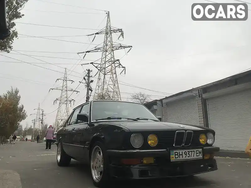 Седан BMW 5 Series 1985 2 л. Ручна / Механіка обл. Одеська, Одеса - Фото 1/12