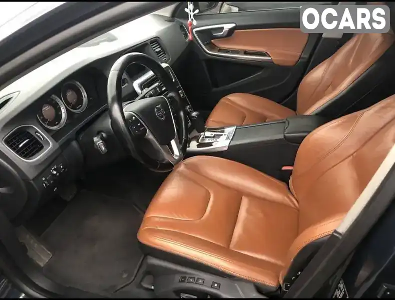 Седан Volvo S60 2011 3 л. Автомат обл. Киевская, Киев - Фото 1/16