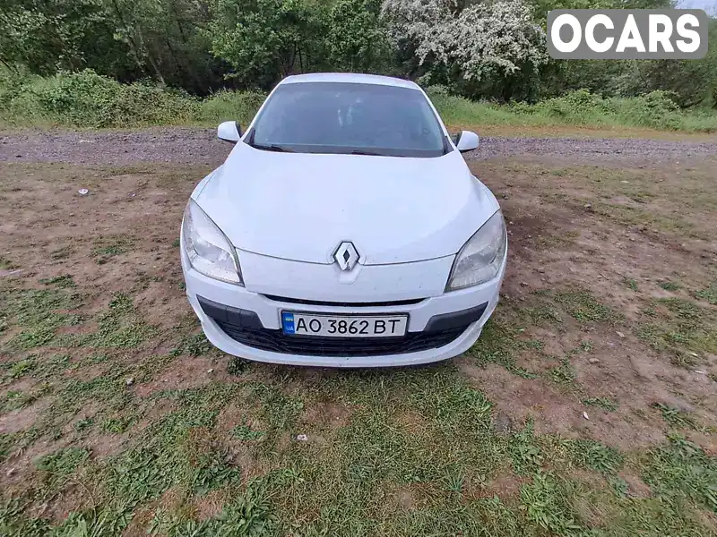 Хетчбек Renault Megane 2011 1.5 л. Ручна / Механіка обл. Закарпатська, Ужгород - Фото 1/11