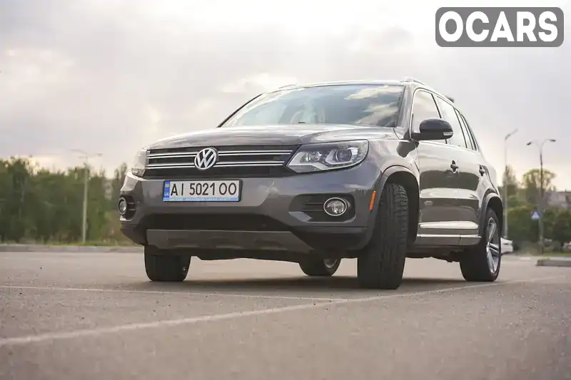 Внедорожник / Кроссовер Volkswagen Tiguan 2016 2 л. Автомат обл. Киевская, Киев - Фото 1/17