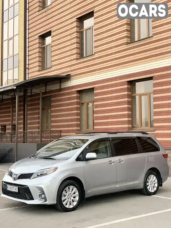 Минивэн Toyota Sienna 2014 3.5 л. Типтроник обл. Киевская, Киев - Фото 1/21