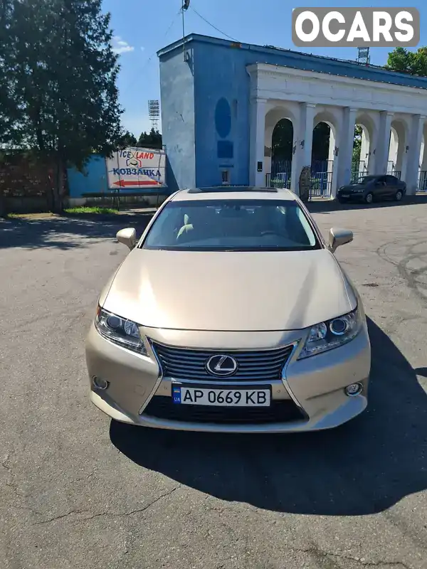 Седан Lexus ES 2013 2.5 л. обл. Закарпатская, Ужгород - Фото 1/12