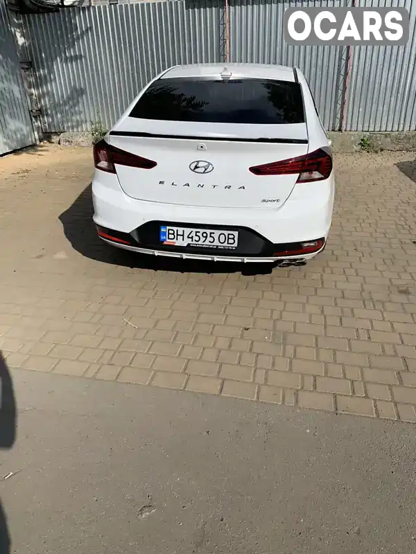 Седан Hyundai Elantra 2019 1.6 л. Автомат обл. Одеська, Одеса - Фото 1/21