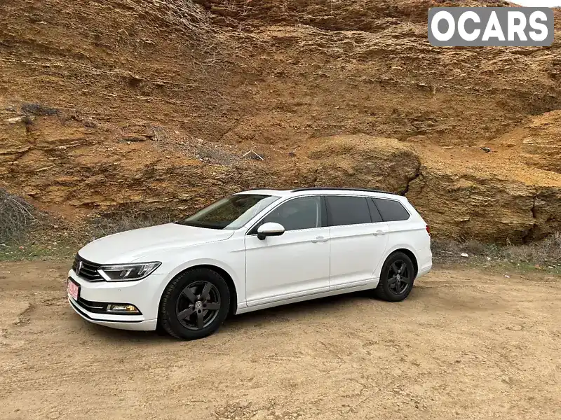 Универсал Volkswagen Passat 2016 1.6 л. Автомат обл. Одесская, Одесса - Фото 1/21