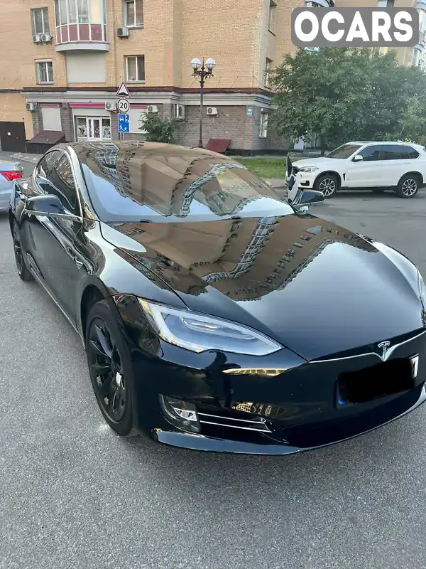Лифтбек Tesla Model S 2019 null_content л. обл. Киевская, Киев - Фото 1/11