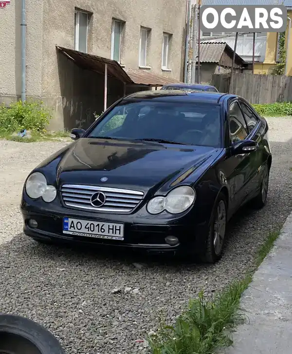 Купе Mercedes-Benz C-Class 2001 2 л. Автомат обл. Київська, Київ - Фото 1/21