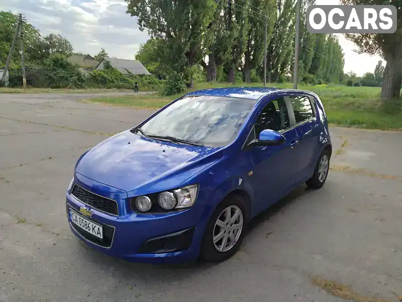 Хэтчбек Chevrolet Aveo 2013 1.2 л. Ручная / Механика обл. Черкасская, Черкассы - Фото 1/10