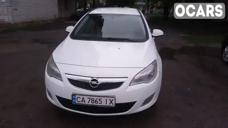 Універсал Opel Astra 2012 1.7 л. Ручна / Механіка обл. Черкаська, Черкаси - Фото 1/9