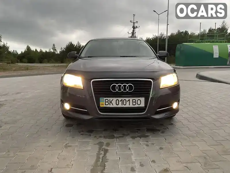 Хэтчбек Audi A3 2011 2 л. Автомат обл. Ровенская, Сарны - Фото 1/21