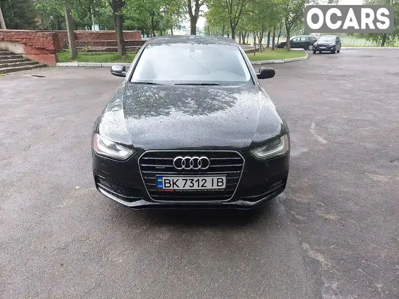 Седан Audi A4 2014 2 л. Автомат обл. Ровенская, Ровно - Фото 1/15