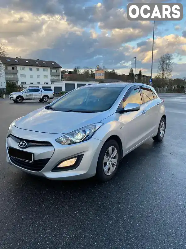 Хетчбек Hyundai i30 2012 1.4 л. Ручна / Механіка обл. Закарпатська, Мукачево - Фото 1/11