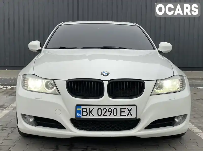 Седан BMW 3 Series 2011 3 л. Автомат обл. Ровенская, Ровно - Фото 1/21