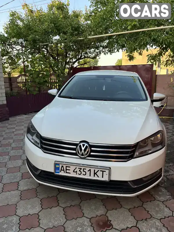 Седан Volkswagen Passat 2013 2 л. Ручная / Механика обл. Днепропетровская, Кривой Рог - Фото 1/21