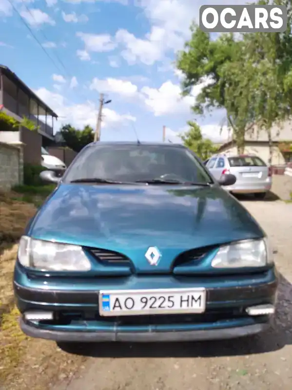 Седан Renault Megane 1997 1.4 л. Ручна / Механіка обл. Закарпатська, Іршава - Фото 1/11