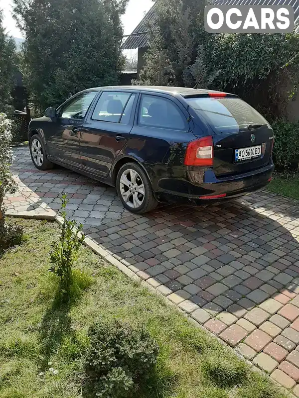 Универсал Skoda Octavia 2011 1.6 л. Ручная / Механика обл. Закарпатская, Ужгород - Фото 1/4