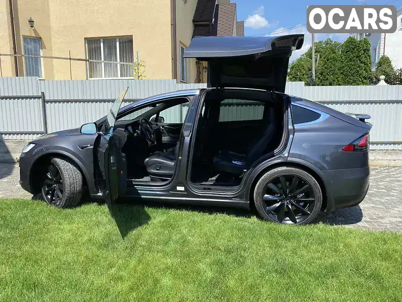 Позашляховик / Кросовер Tesla Model X 2019 null_content л. обл. Чернівецька, Чернівці - Фото 1/17