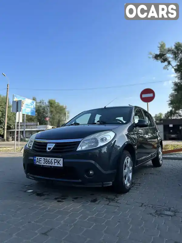 Хэтчбек Dacia Sandero 2008 1.6 л. Ручная / Механика обл. Днепропетровская, Днепр (Днепропетровск) - Фото 1/16