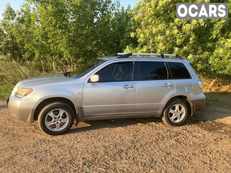 Внедорожник / Кроссовер Mitsubishi Outlander 2003 2 л. Ручная / Механика обл. Харьковская, Харьков - Фото 1/12