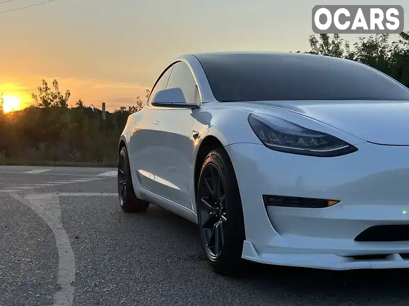 Седан Tesla Model 3 2019 null_content л. Автомат обл. Одесская, Одесса - Фото 1/9