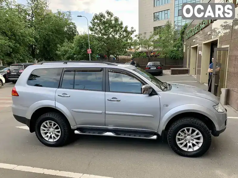 Позашляховик / Кросовер Mitsubishi Pajero Sport 2011 2.5 л. Автомат обл. Одеська, Одеса - Фото 1/21