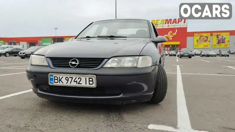 Седан Opel Vectra 1996 1.8 л. Ручна / Механіка обл. Рівненська, Рівне - Фото 1/9