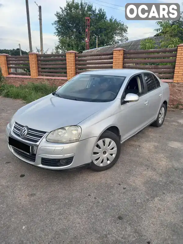 Седан Volkswagen Jetta 2008 1.6 л. Ручна / Механіка обл. Житомирська, Житомир - Фото 1/16