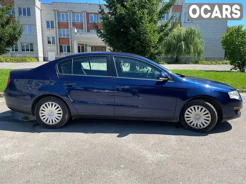 Седан Volkswagen Passat 2006 1.6 л. Ручна / Механіка обл. Львівська, Львів - Фото 1/9