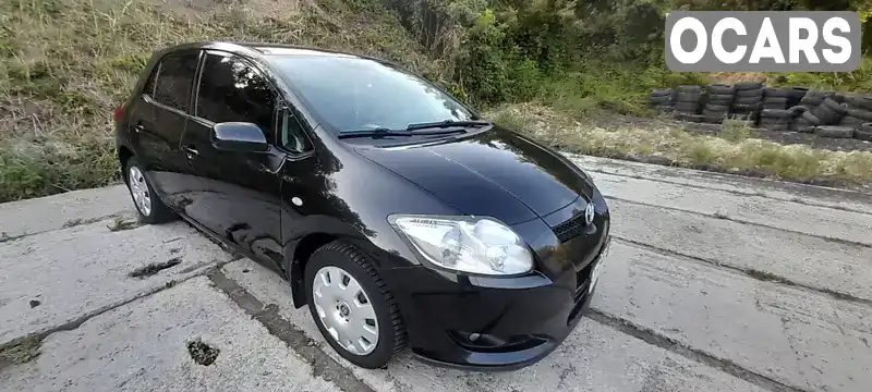 Хэтчбек Toyota Auris 2008 1.6 л. Ручная / Механика обл. Харьковская, Чугуев - Фото 1/17