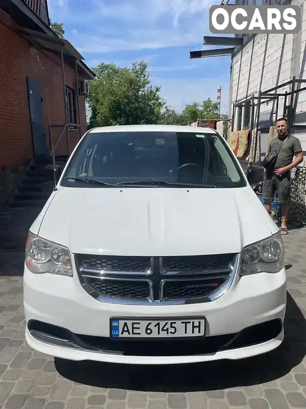 Минивэн Dodge Grand Caravan 2017 3.6 л. Автомат обл. Днепропетровская, Днепр (Днепропетровск) - Фото 1/17