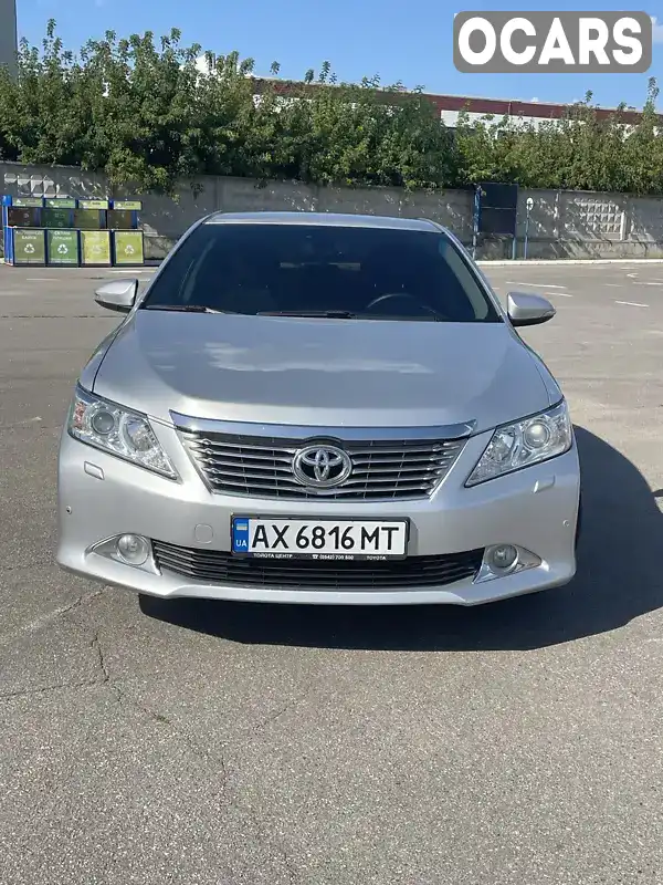 Седан Toyota Camry 2013 2.49 л. Автомат обл. Харьковская, Харьков - Фото 1/13