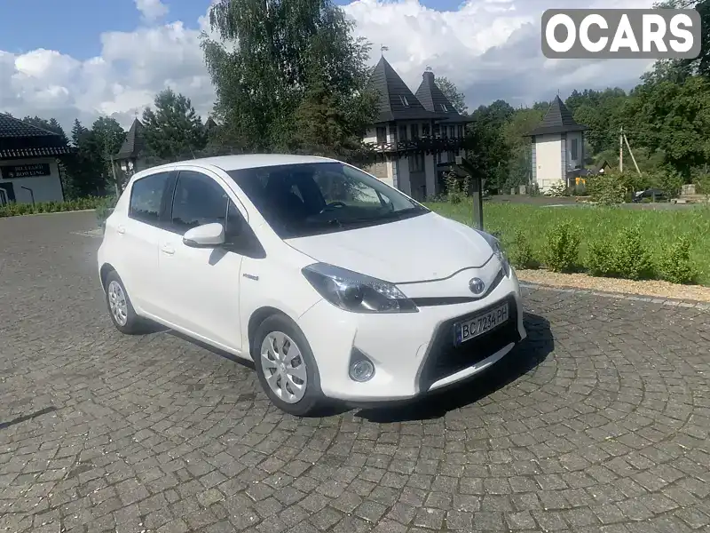 Хэтчбек Toyota Yaris 2013 1.5 л. Автомат обл. Львовская, Старый Самбор - Фото 1/21