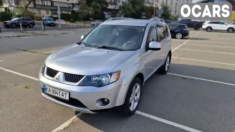 Позашляховик / Кросовер Mitsubishi Outlander XL 2008 2.4 л. Варіатор обл. Київська, Київ - Фото 1/21