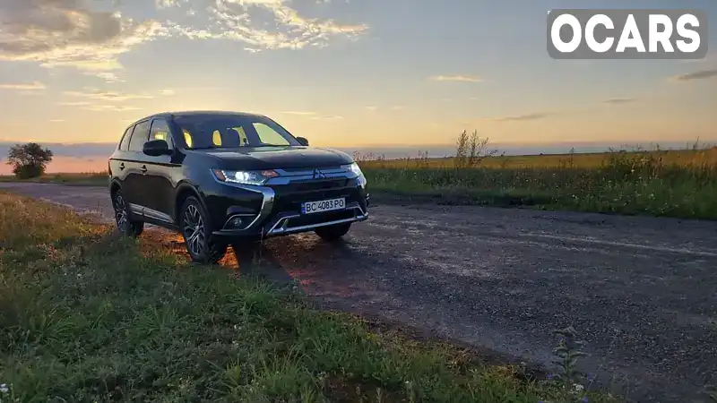 Внедорожник / Кроссовер Mitsubishi Outlander 2015 2.36 л. Вариатор обл. Львовская, Львов - Фото 1/16